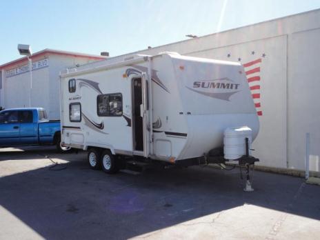 2008 Thor Summit Trailer 21 Ft 110 Ceiling Air, Awning and More