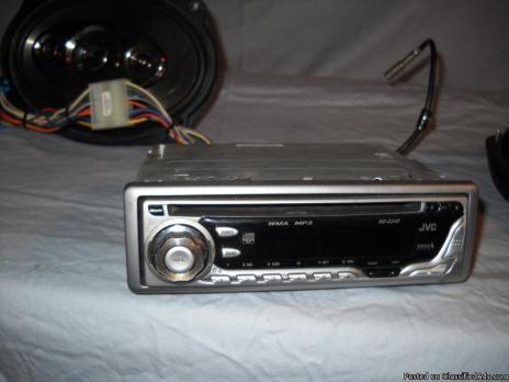 JVC KD-G310 Sirious Ready Single CD Stereo With 2 350 Watt Stereo speakers.
