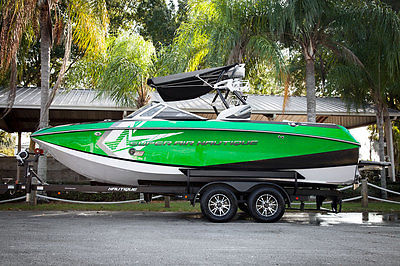 2014 Ski Nautique G23 only 6hrs - Loaded