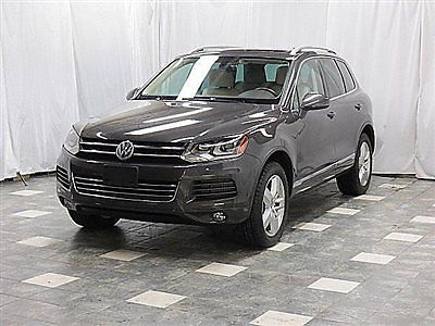 Volkswagen : Touareg 4dr TDI Lux 2013 vw touareg lux awd tdi diesel 34 k warranty navigation cam panorama