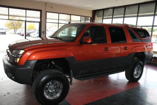2003 Chevrolet Avalanche 4WD Lifted Loaded!
