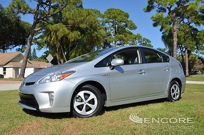 Toyota : Prius Four HB 1-Owner IV  JBL Sound  Camera  Navigation   Heated Seats
