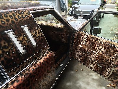Lincoln : Town Car Signature SE Sedan 4-Door 1989 leopard print lincoln town car