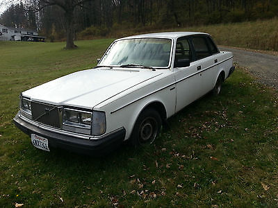 Volvo : Other 244DL 1983 volvo 244 dl solid body engine interior needs work great project