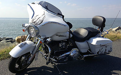 Harley-Davidson : Touring 2011 flhx 103 street glide white hot denim perfect condition options loaded