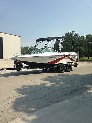 GORGEOUS MB SPORTS F21' TOMCAT LIKE NEW INSIDE & OUT!  ONLY 182 HOURS TOTAL TIME