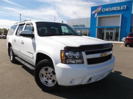 2011 CHEVROLET Suburban 4x4 LT 1500 4dr SUV