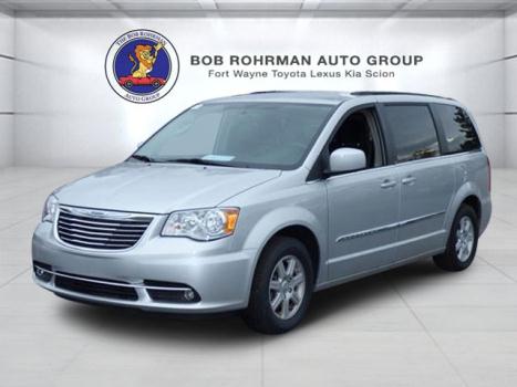2011 Chrysler Town & Country Touring Fort Wayne, IN