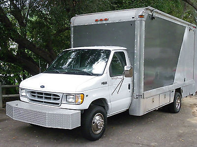 Ford : E-Series Van Vinyl Ford E450 Television Production/Mobile Food Truck Possibilty
