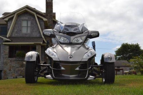2011 Can am Spyder RTS