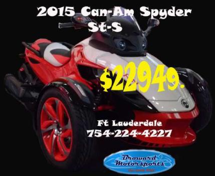 2015  Can-Am  Spyder ST-S Special Series SE5