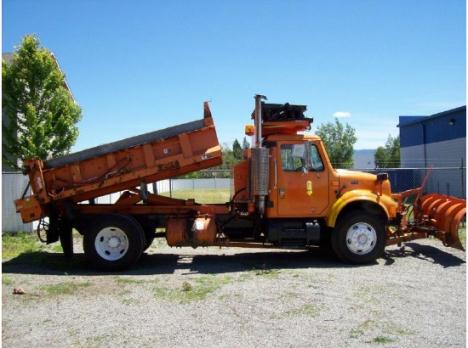 1995 INTERNATIONAL 4900 DUMP BED AND PLOW