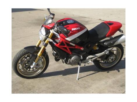 2010 Ducati Monster 1100S 1100 S Model