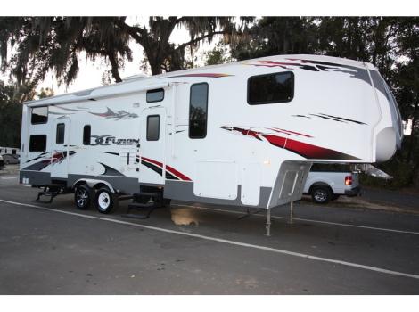 2009 Keystone Fuzion 322