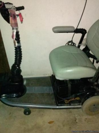 MOBILITY SCOOTER RASCAL FOR SALE AS IS  SALE . NO CHECK IN MAIL NO DELIVERYS ...