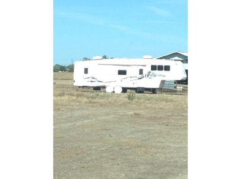 2004 Keystone Montana 3685FL