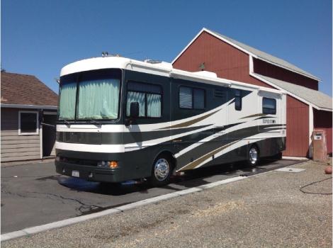 2003 Fleetwood Expedition 34W