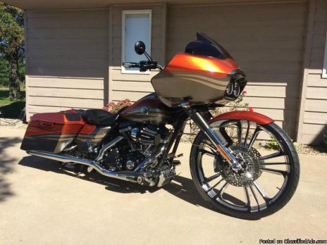 2013 Harley Davidson CVO Road Glide- 26 wheel