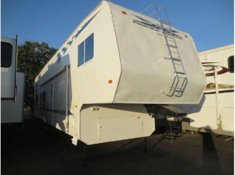 2005 Weekend Warrior 40 Fifth Wheel