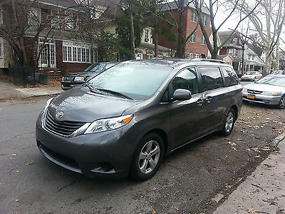 Toyota : Sienna LE 8 seats 2012 toyota sienna le v 6 3.5 fwd 79000 miles beautiful condition 8 seats