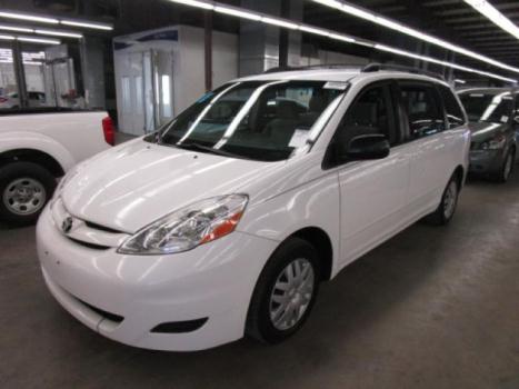Toyota : Sienna 5dr LE 7-Pas 2008 sienna le package rust free inspected clean title warranty