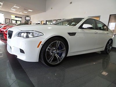 BMW : M5 Executive CERTIFIED 2013 BMW M5 EXECUTIVE SEDAN - APPROX. MSRP $101,125.00 - 3,943 MILES