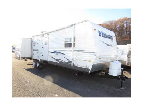 2008 Forest River Wildwood 32BHDS