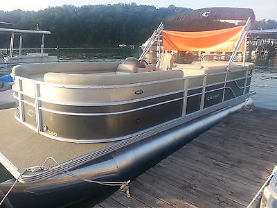 NEW Crest Pontoon Boat 23'