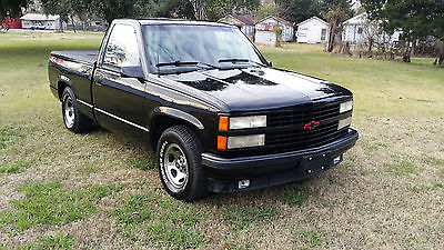 Chevrolet : C/K Pickup 1500 SS  1990 chevy 1500 ss 454 7.4 l black with red interior flowmaster