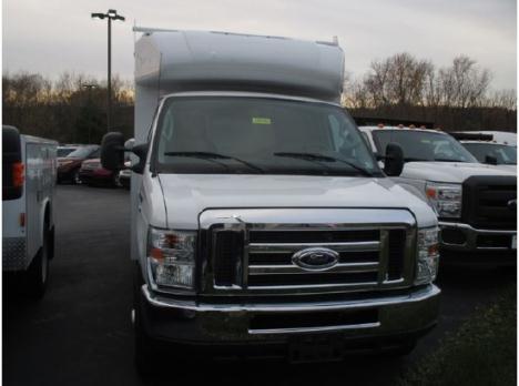 2015 Ford E-350 Cutaway