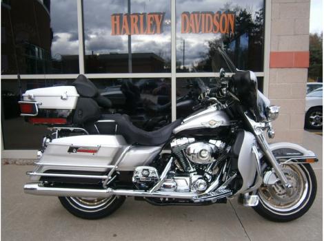 2003 Harley-Davidson FLHTCUI- Electra Glide Ultra Classic Ann