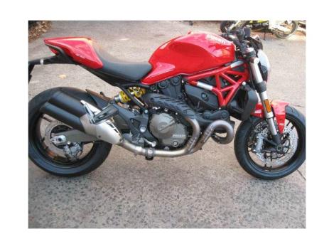 2015 Ducati Monster 821