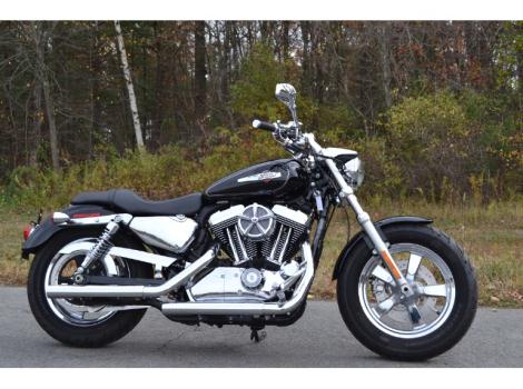 2011 Harley-Davidson Sportster XL1200C