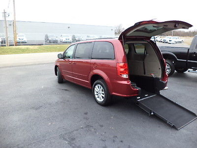 Dodge : Grand Caravan MOBILITY VAN 2014 dodge grand caravan sxt wheelchair handicap ramp van rear entry conversion