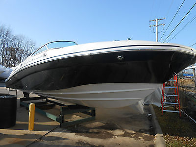 REPO! 2014 Hurricane Sundeck 2690w/300HP Yamaha* 27 Hours* Save Thousands!!