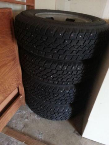 Studded snow tires, 0