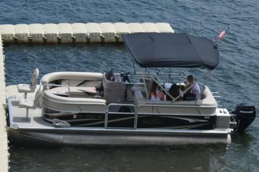 Pontoon Boat 2010 Sun Chaser DS20 25hp Mercury 4 stroke EFI