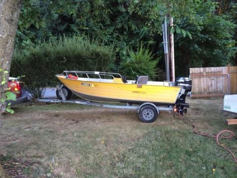1989 duroboat with 1989 40hp mercury and trailer