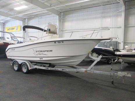 2004 Seaswirl 2101 CC Striper w/Yamaha 200hp V6 w/only 103 hours!