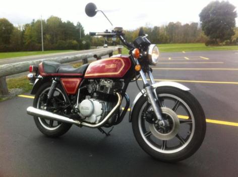 1977 YAMAHA XS400 motorcycle. This is STOCK all number matching