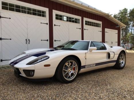 Ford : Ford GT 2dr Cpe Clean Carfax 1-Owner Centennial White Supercar Collector Blue Stripes 6-speed