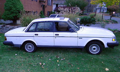 Volvo : 240 240 GL 1988 volvo 240 gl 244 sedan 2 owners automatic 2.3 l