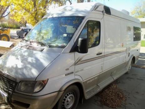 2003 Leisure Travel Free Spirit 210B