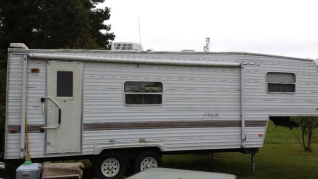2001  5th wheel for sale