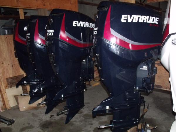 2014 Evinrude E150DPLABB Engine and Engine Accessories