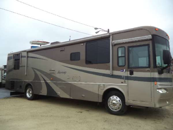 2005 Winnebago Journey 36G