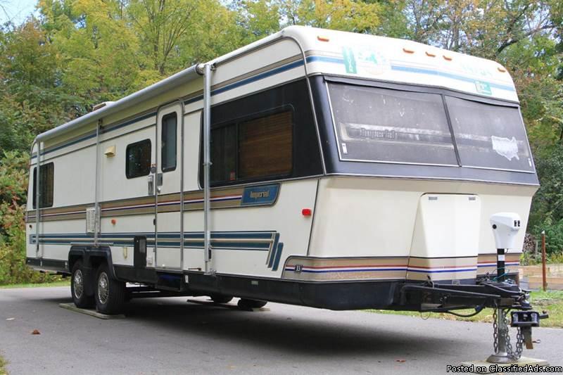 1988 HRC IMPERIAL TRAVEL TRAILER (HRC)