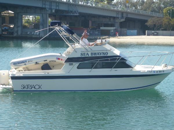 1990 Skipjack 25 Flybridge