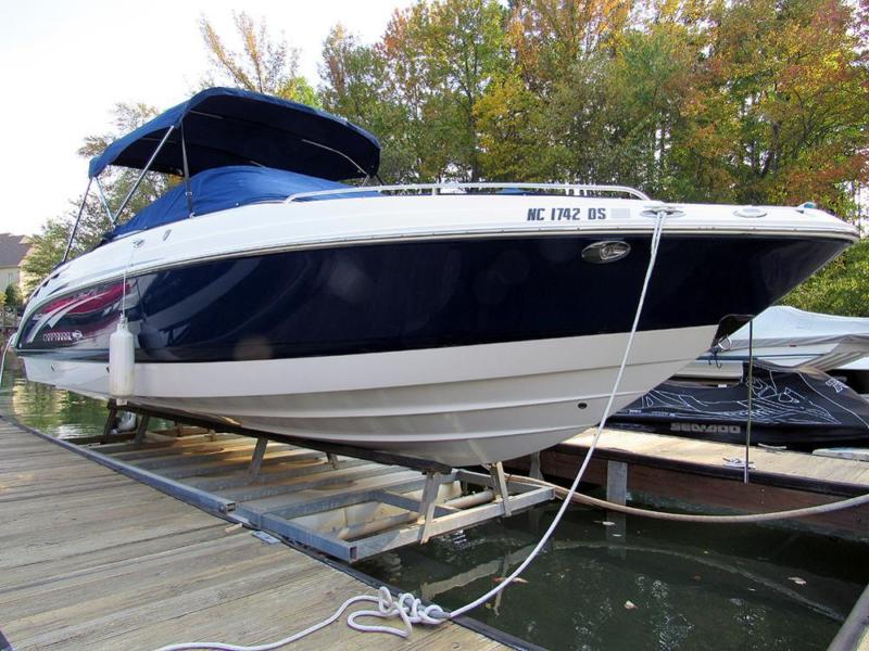 2010 26' Chaparral 256 SSX Bow Rider Boat