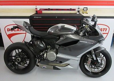 Ducati : Superbike Ducati  Panigale 899 Custom!!!!!   so many extras, only one around!!
